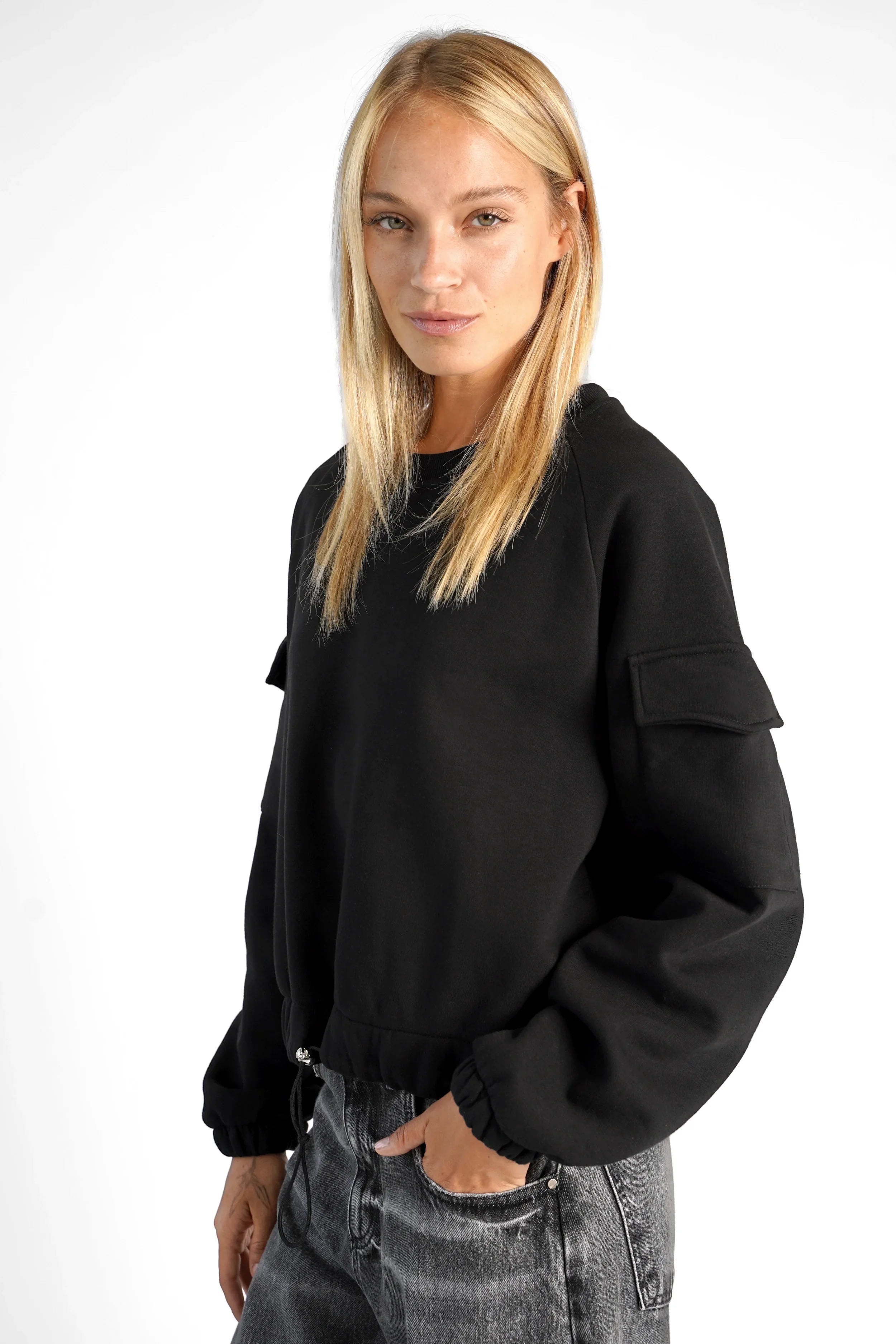 SEATA cropped sweater
