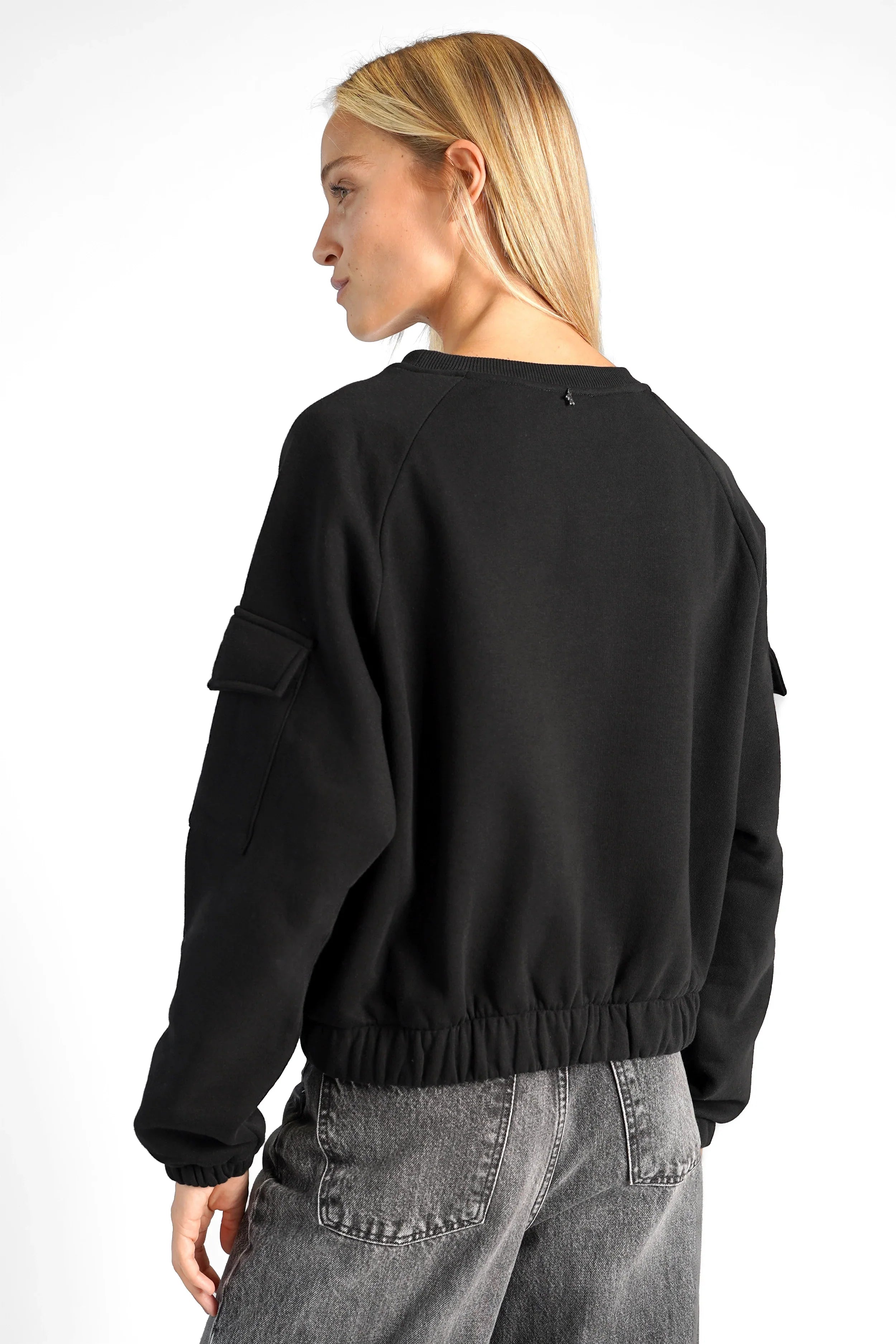 SEATA cropped sweater