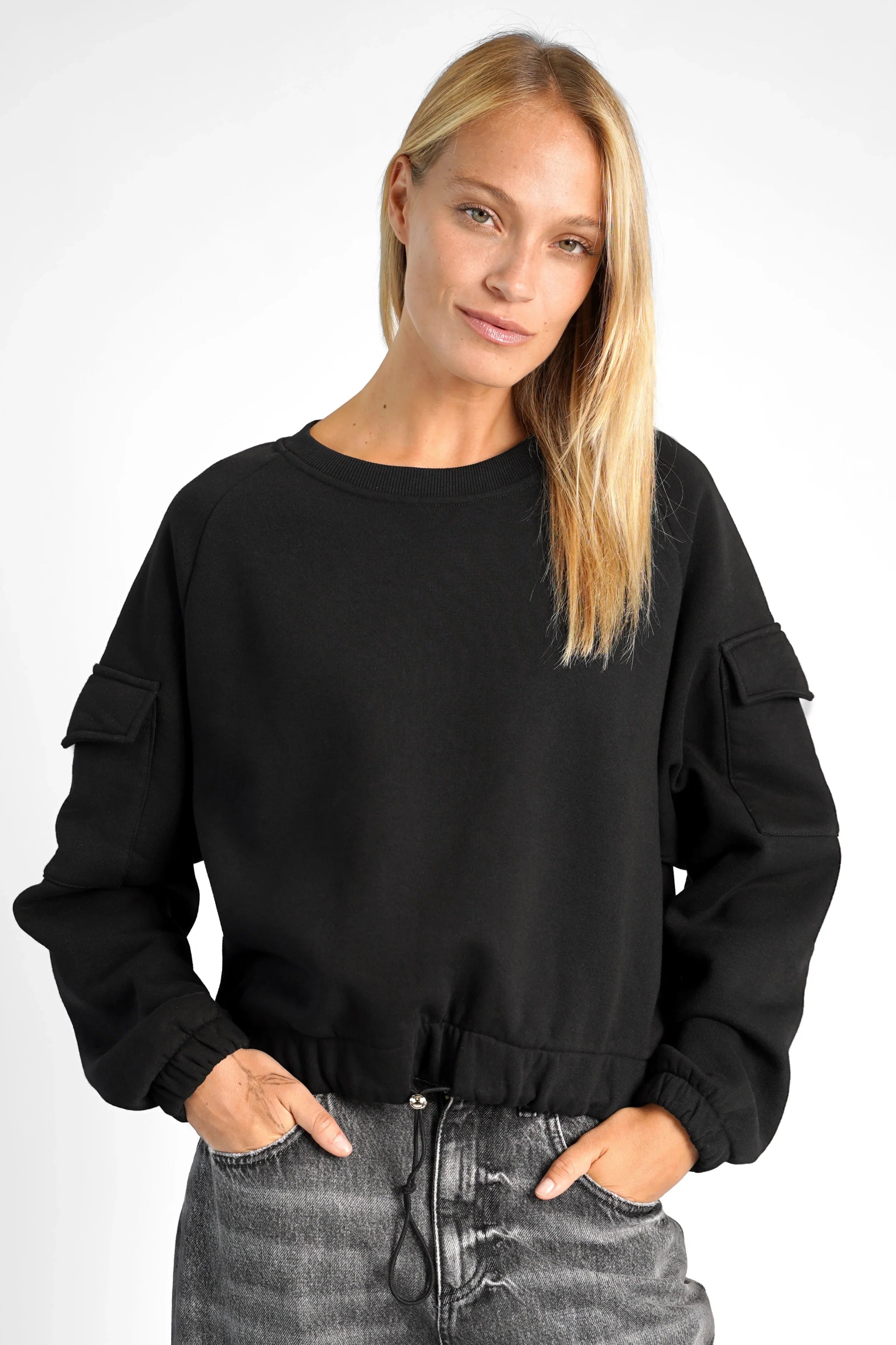 SEATA cropped sweater