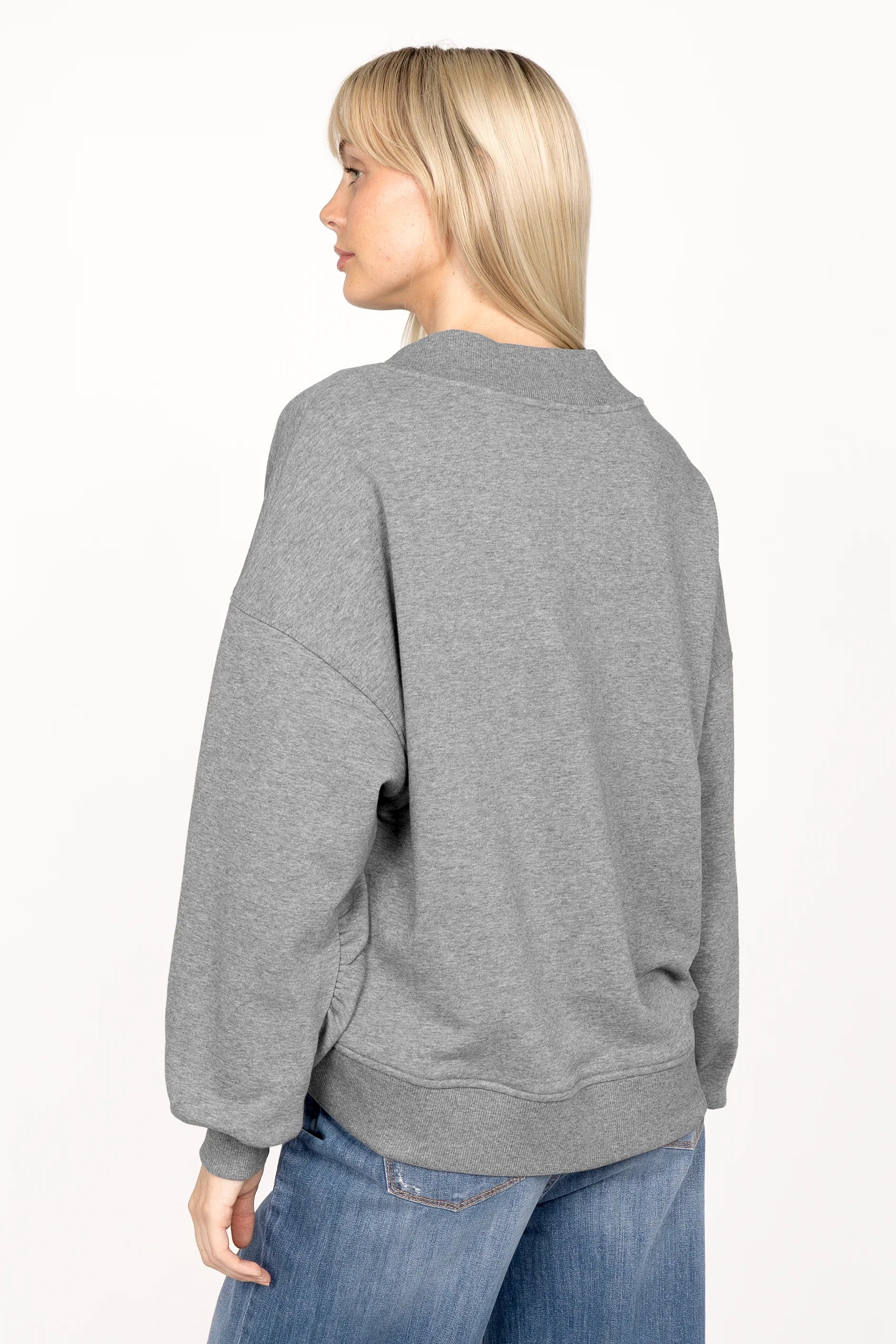 SEREA sweater with V-neck