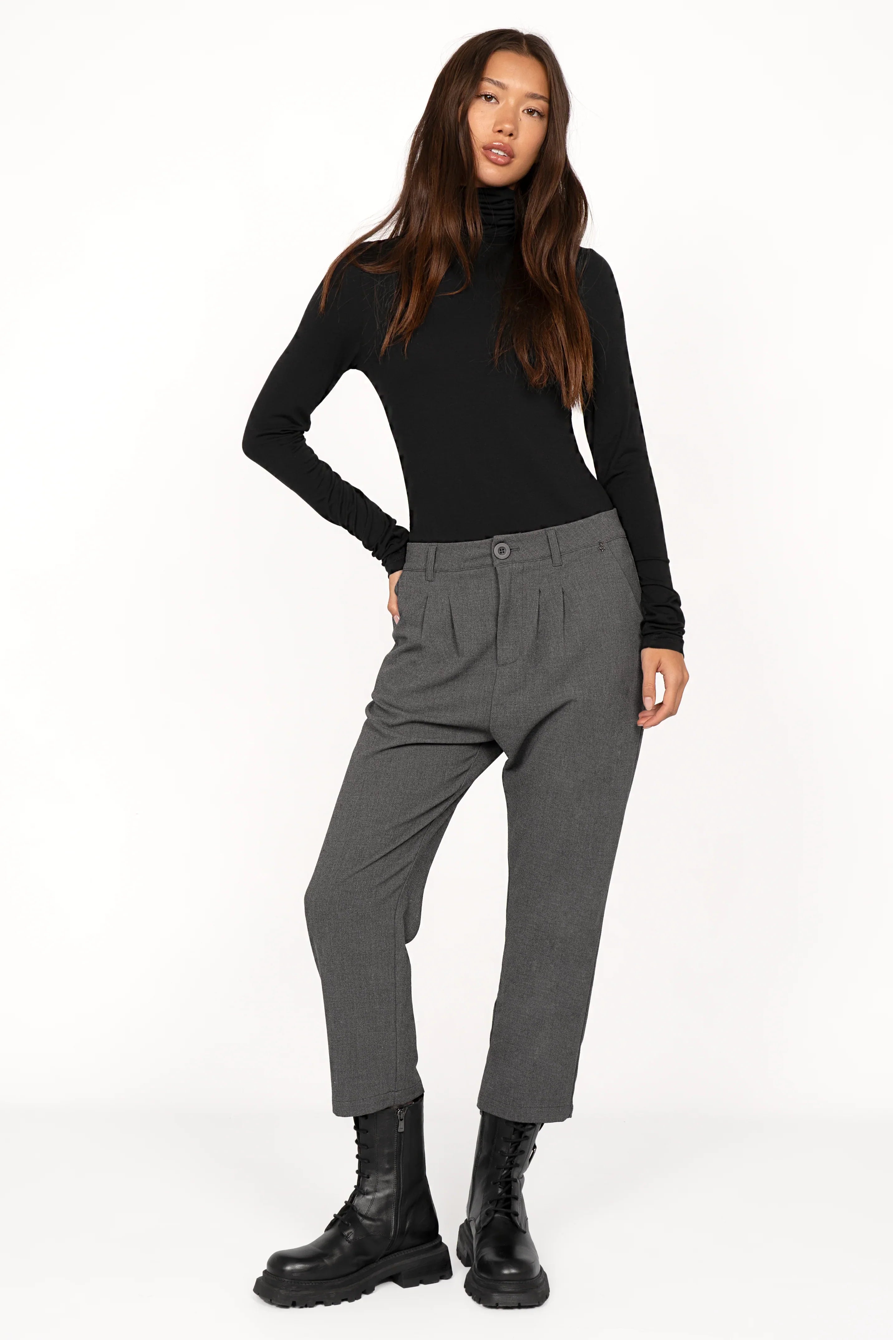 TINKE cropped fit trousers