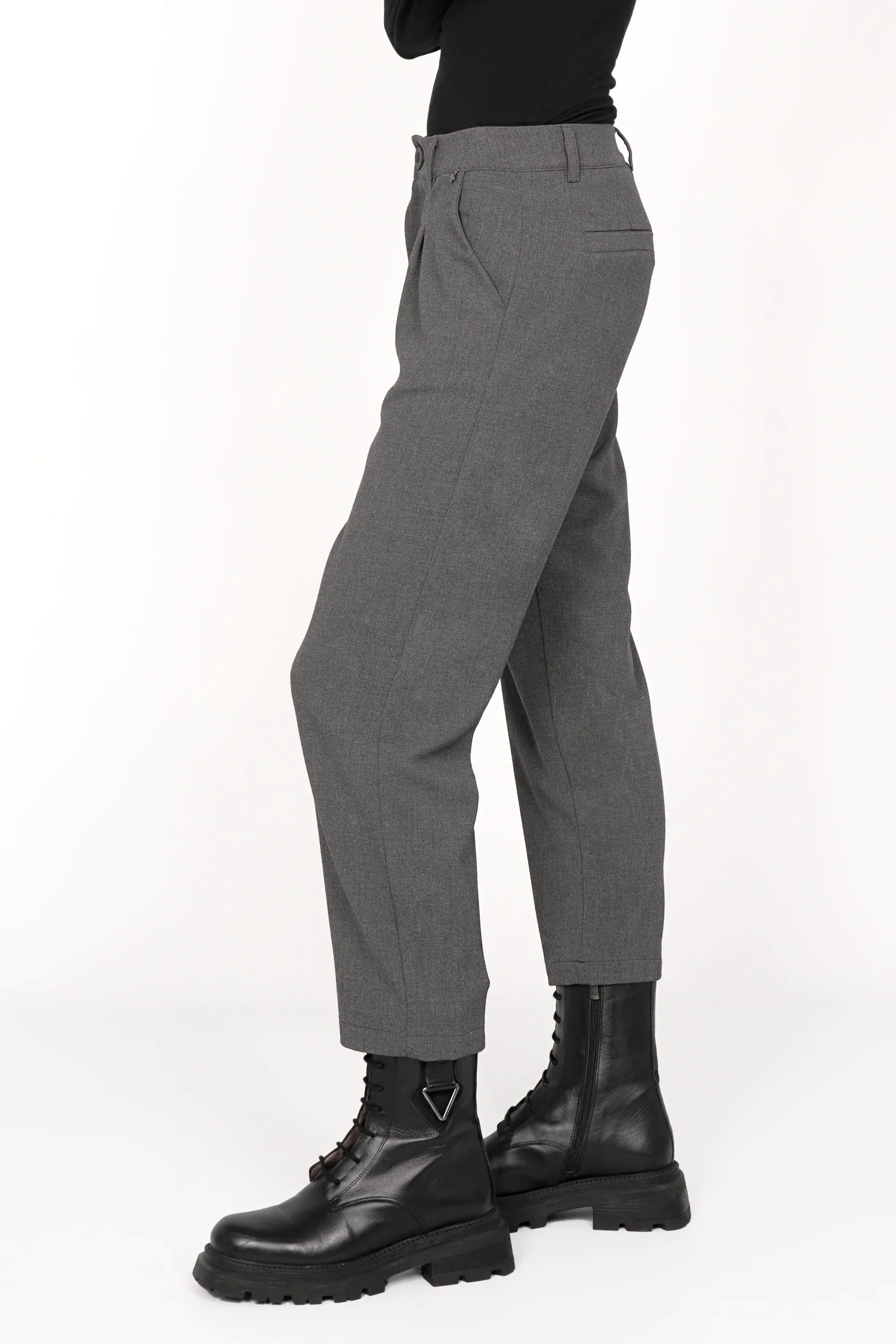 TINKE cropped fit trousers