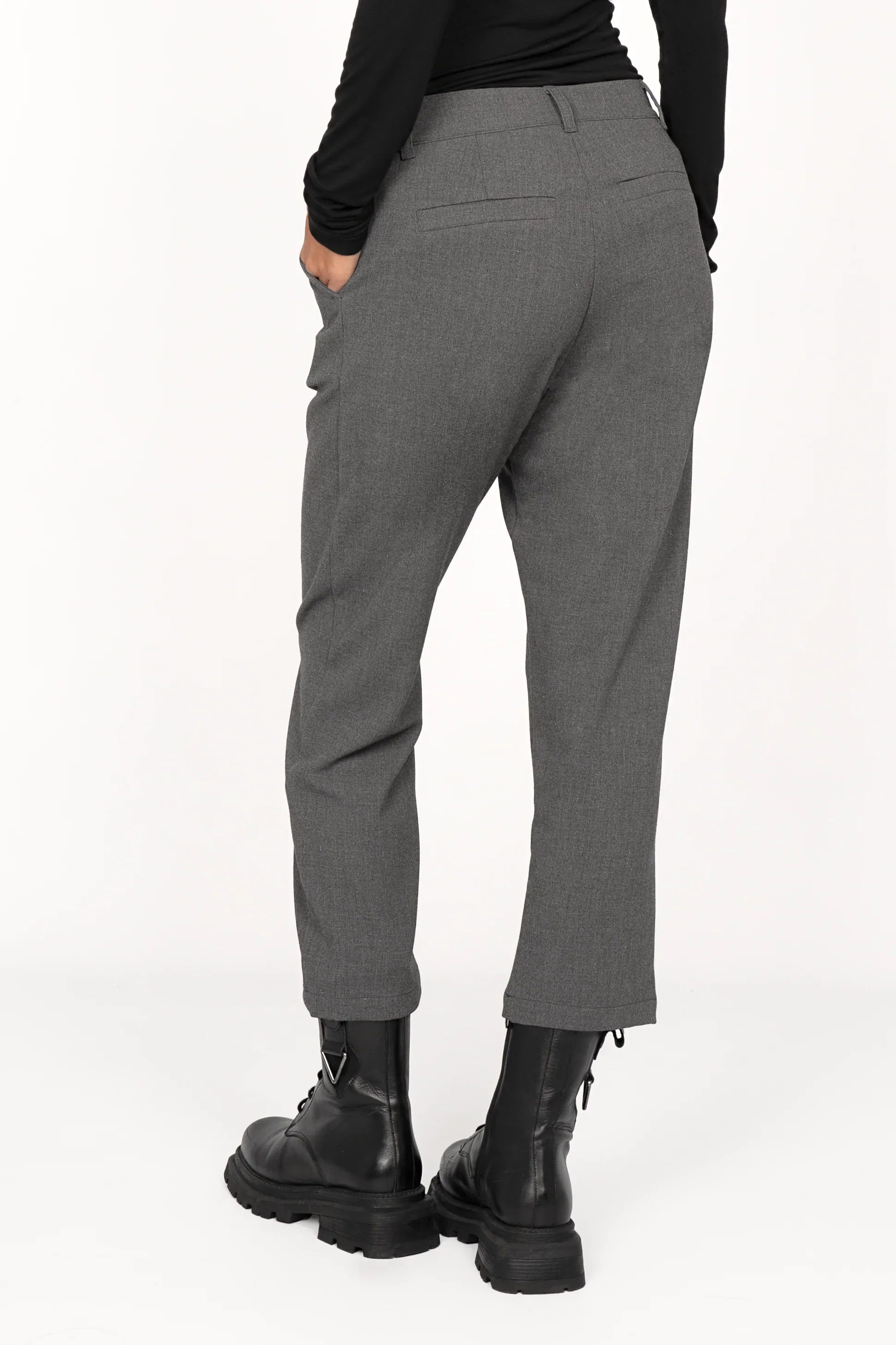 TINKE cropped fit trousers