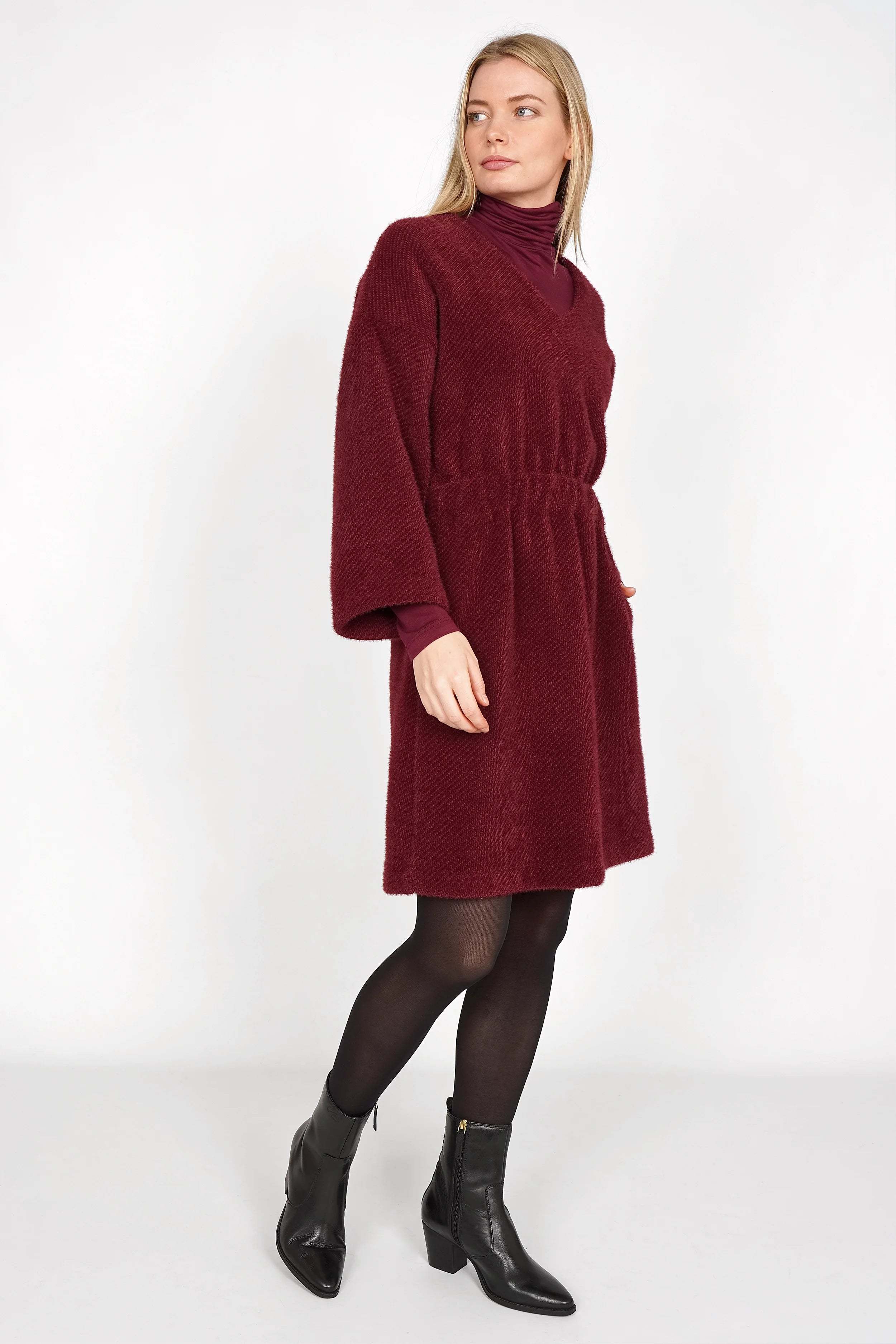 UJALE dress with velvety-soft short-haired fur texture