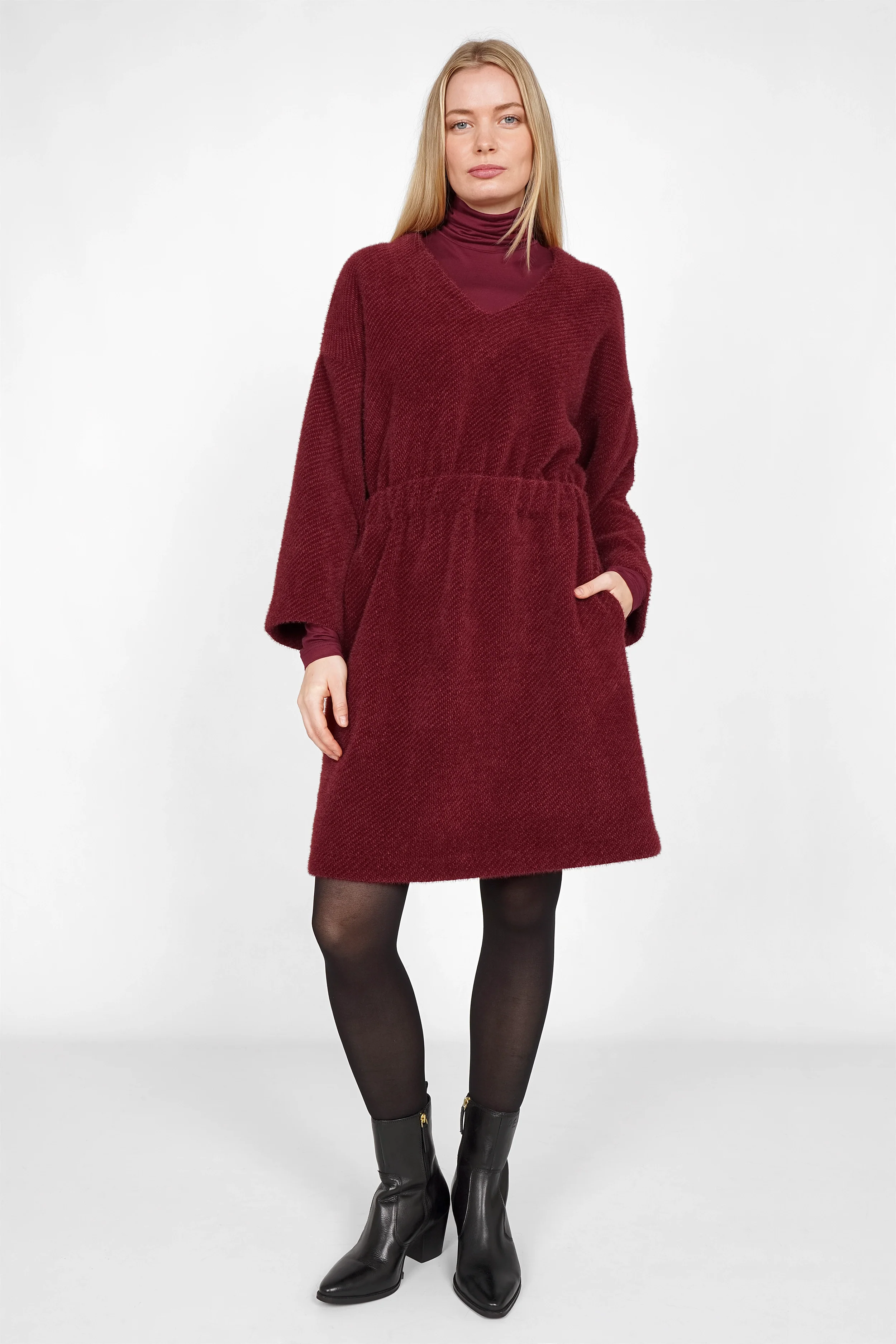 UJALE dress with velvety-soft short-haired fur texture