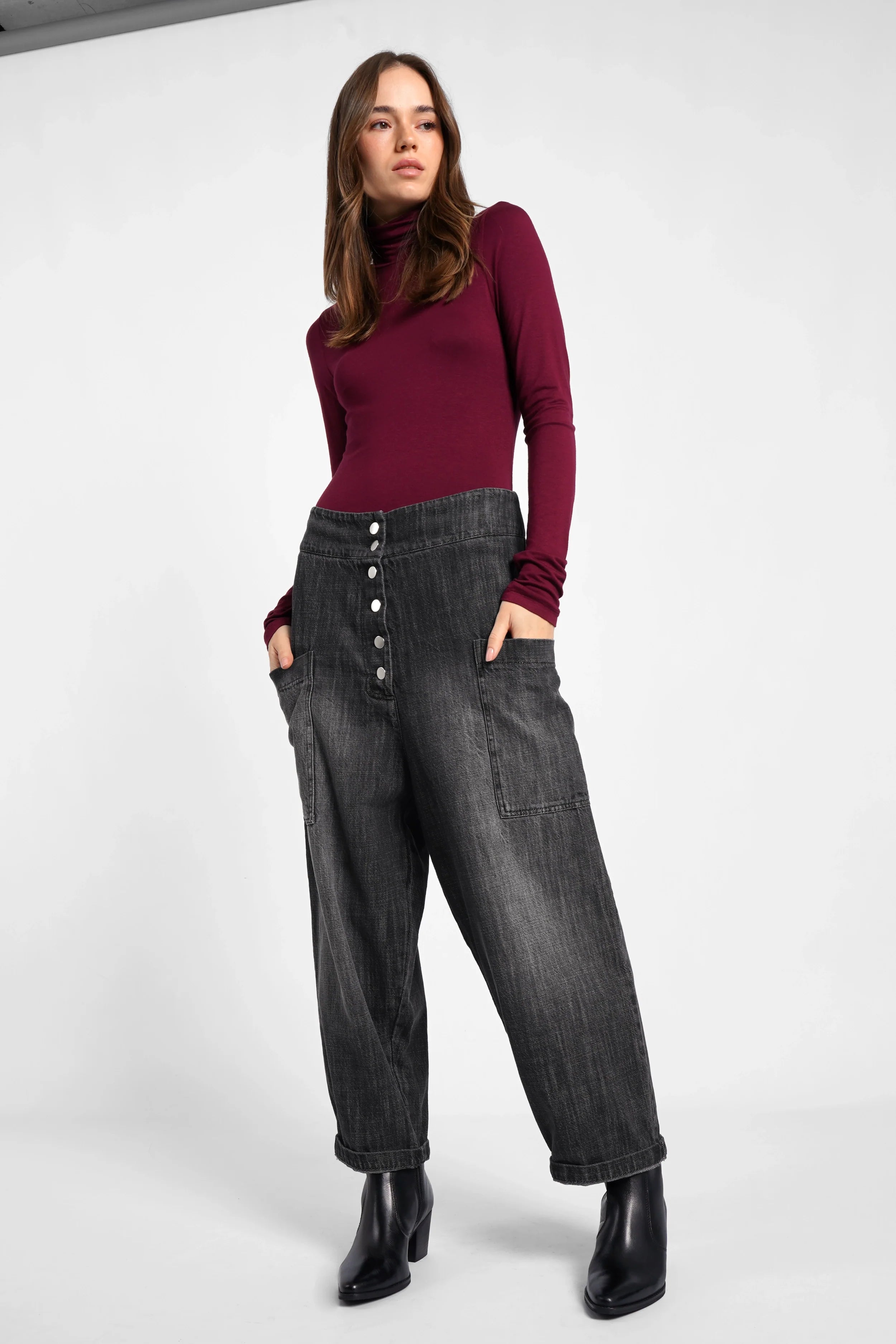 VIKADA revive baggy pants