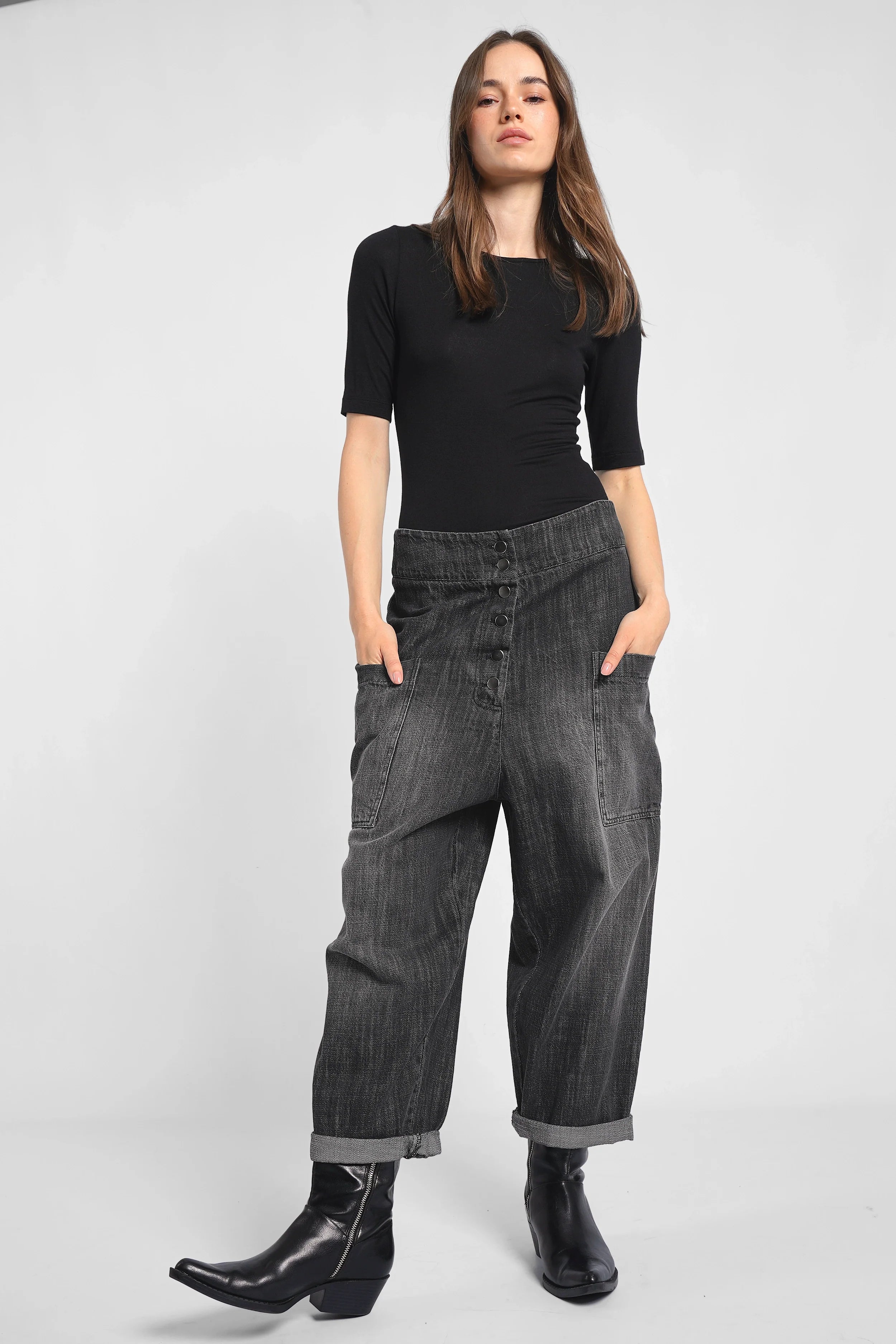 VIKADA revive baggy pants