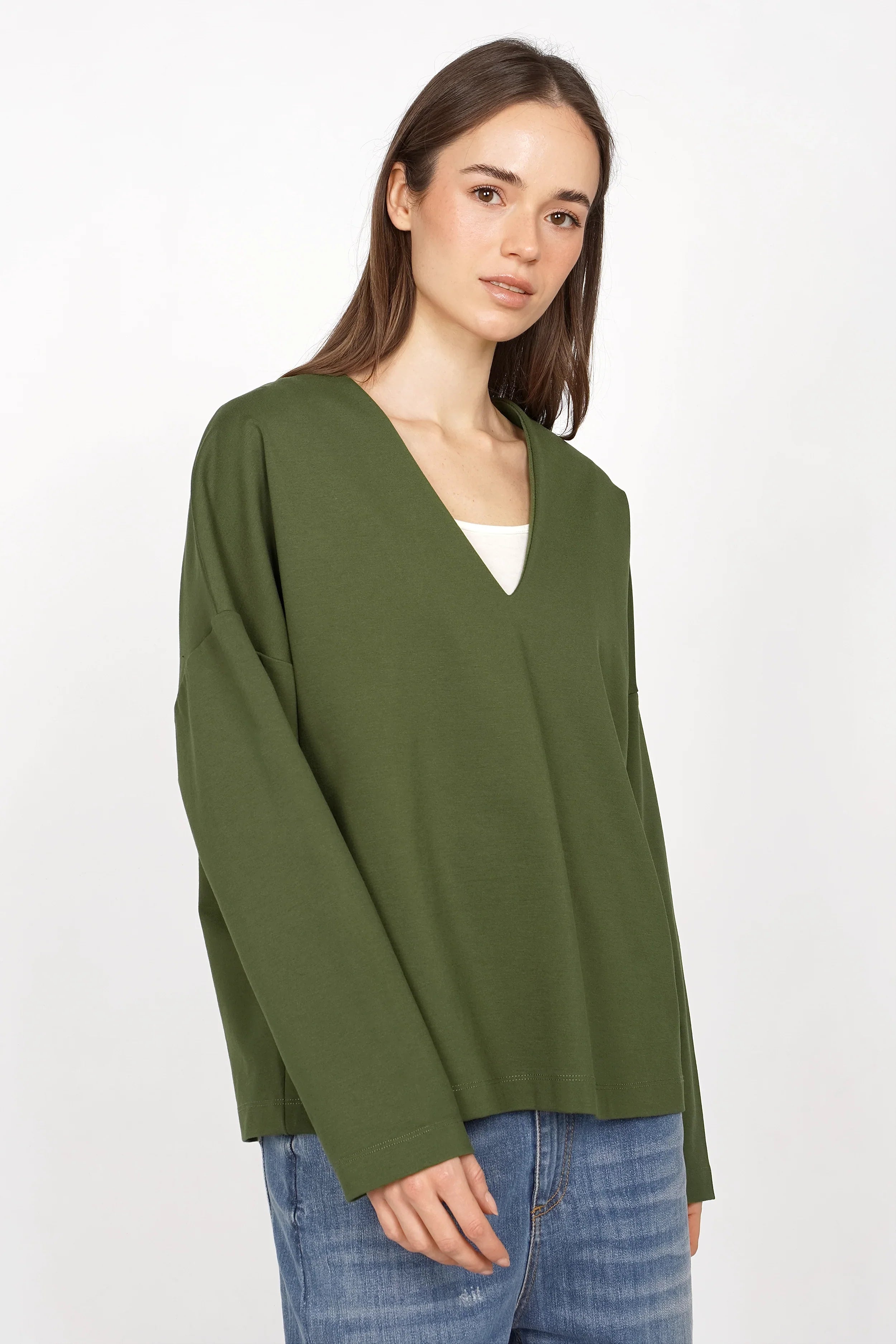 BERLEY relaxed v-neck blouse