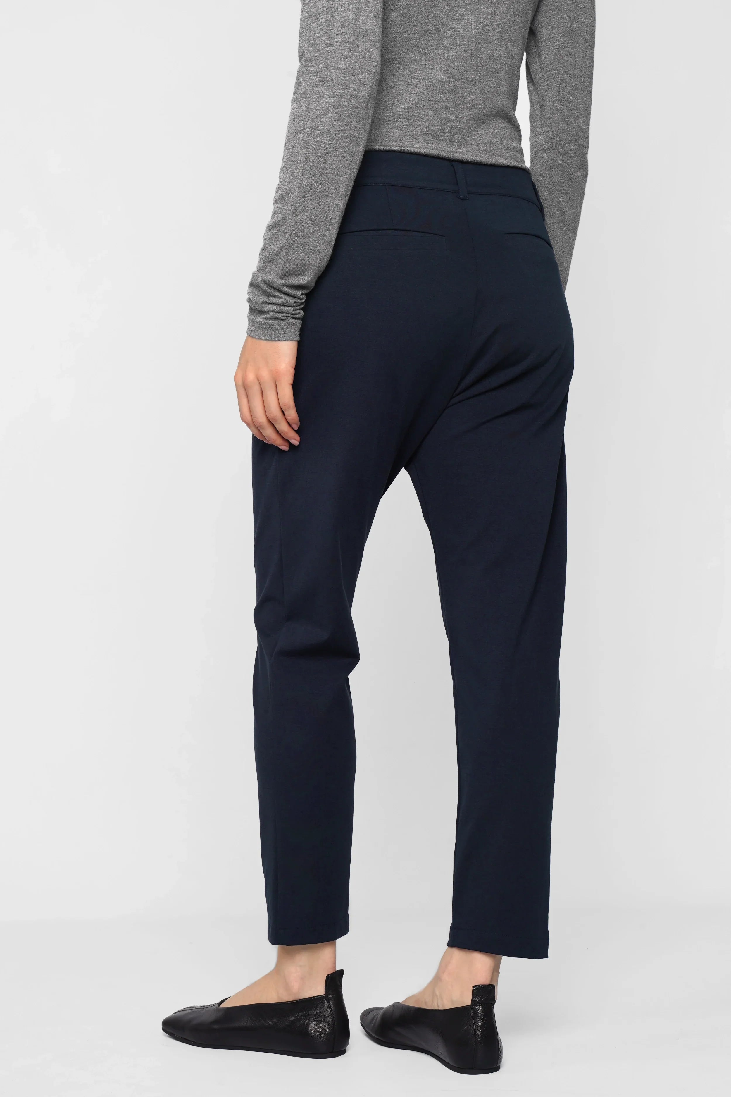 HEELENA tapered pants
