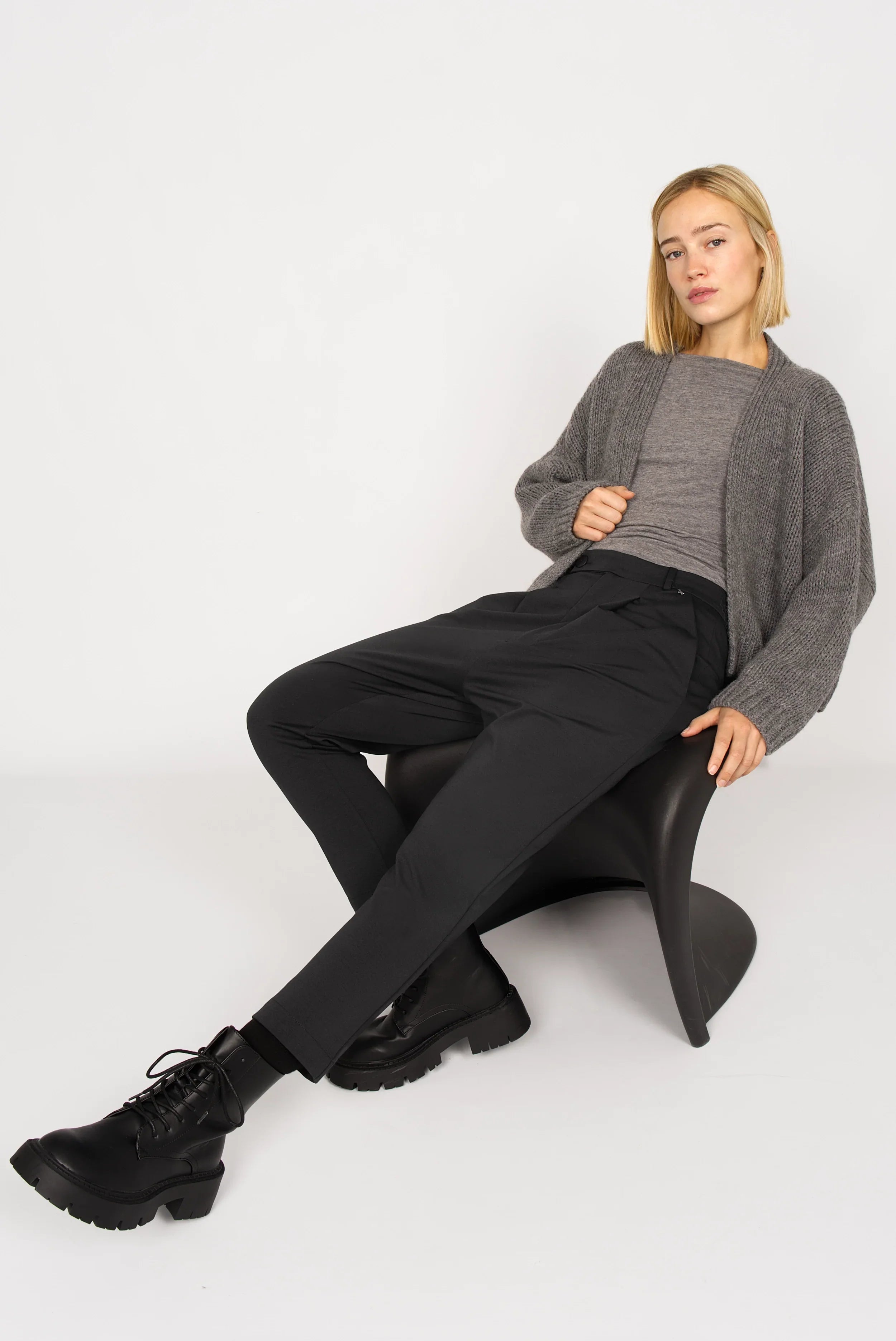 JALDI cropped tapered pants