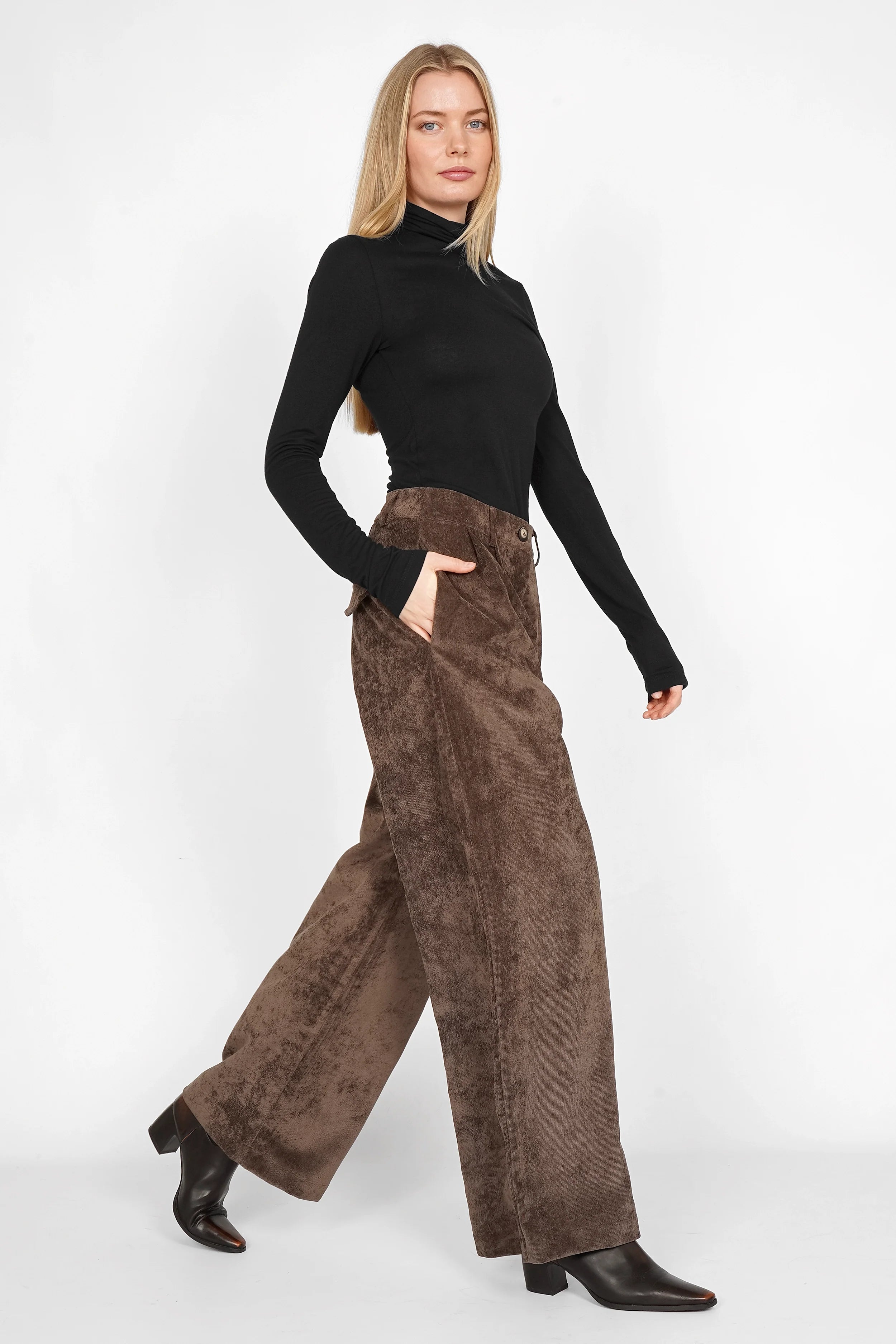 ELEE wide leg corduroy pants