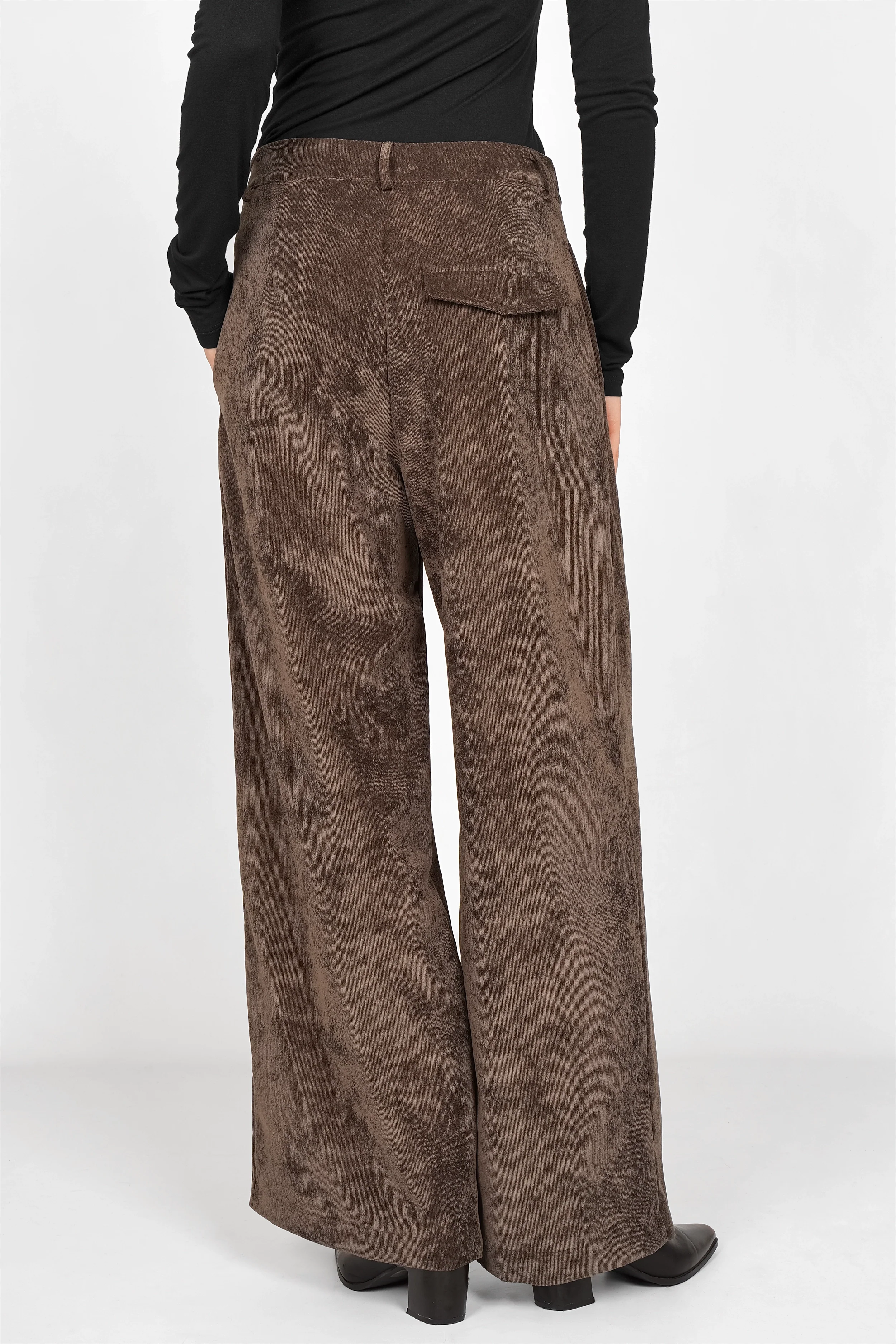 ELEE wide leg corduroy pants