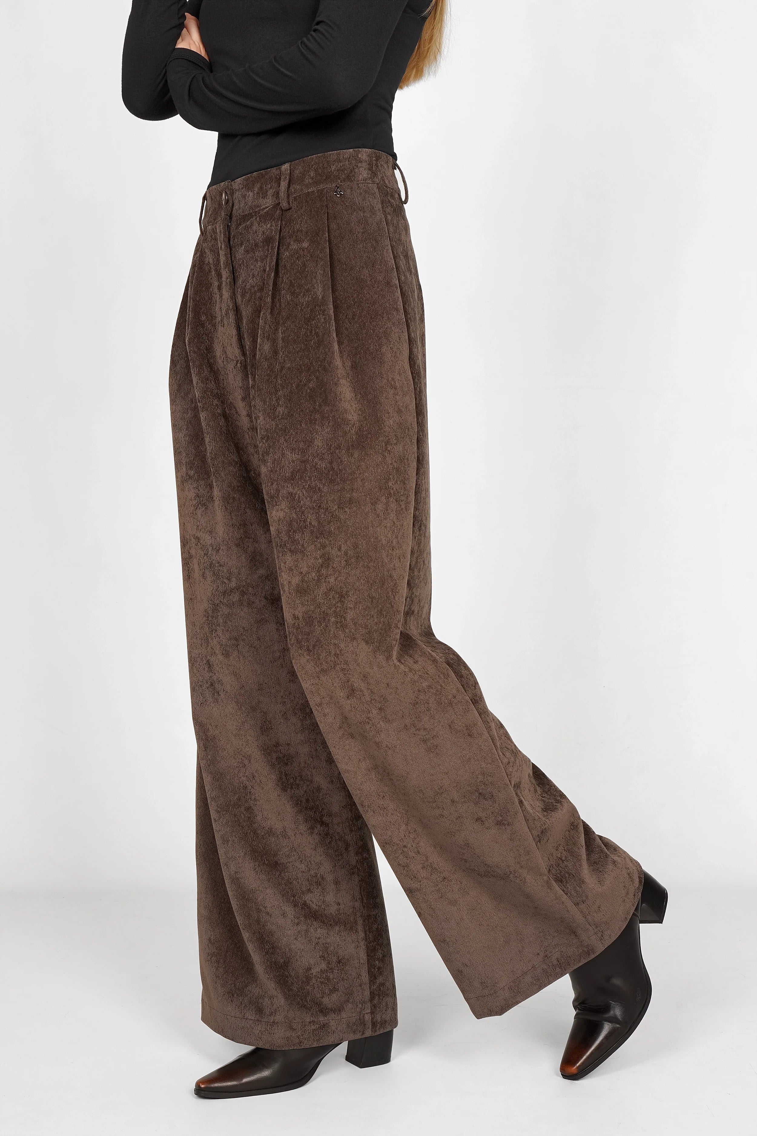 ELEE wide leg corduroy pants