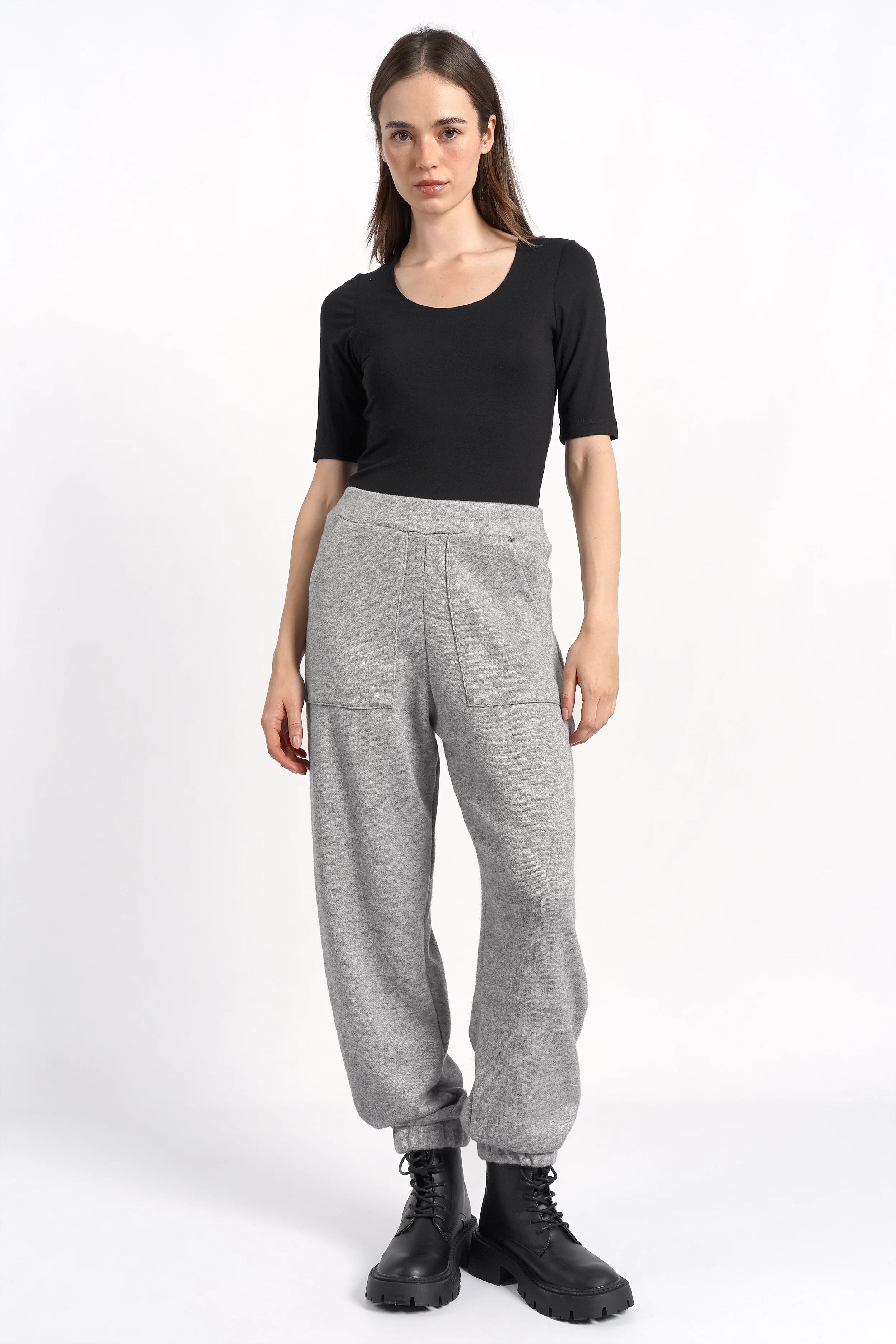 FRELA jogging pants in fine knit