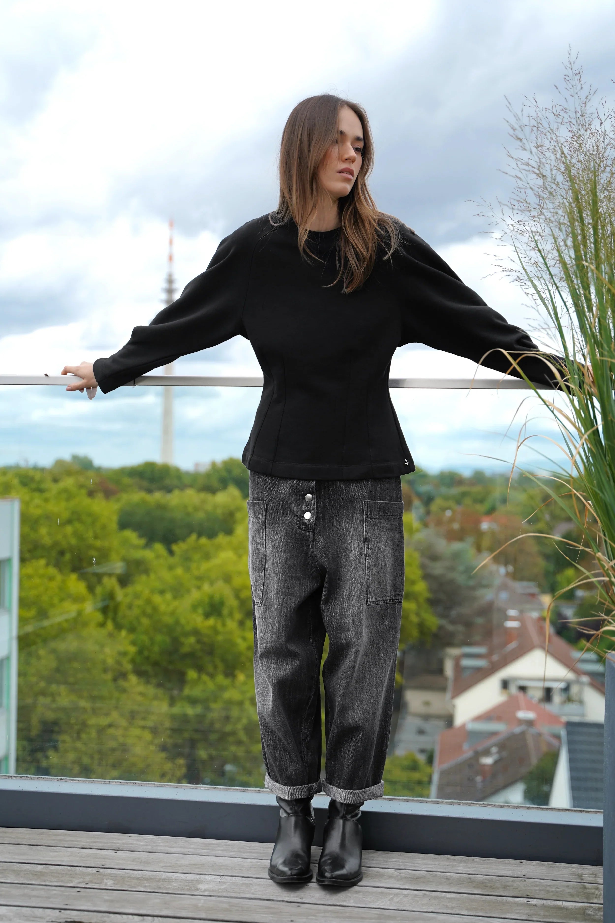 MALVEA sweater
