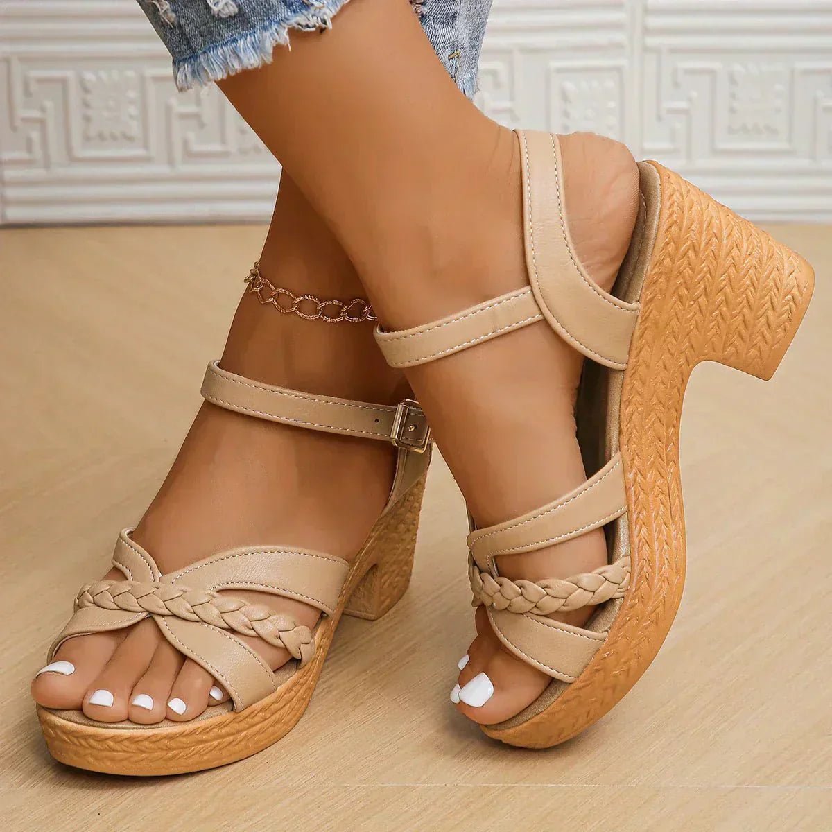 Nerina | Orthopedic Fashion Sandals - Nora & Ivy Boutique